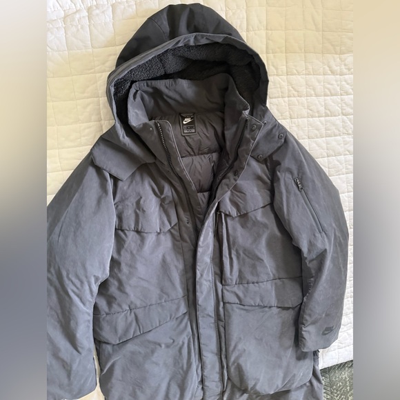 New Nike snow Jacket Sportswear Tech Pack Down Fill Parka Dark Grey Men's Coat - Picture 8 of 16